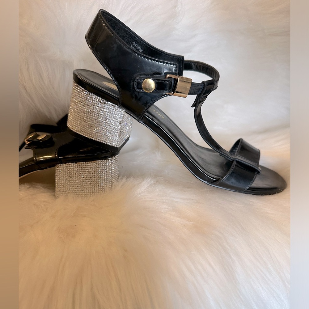 River Island Women's Black and gold diamond heels Sandals